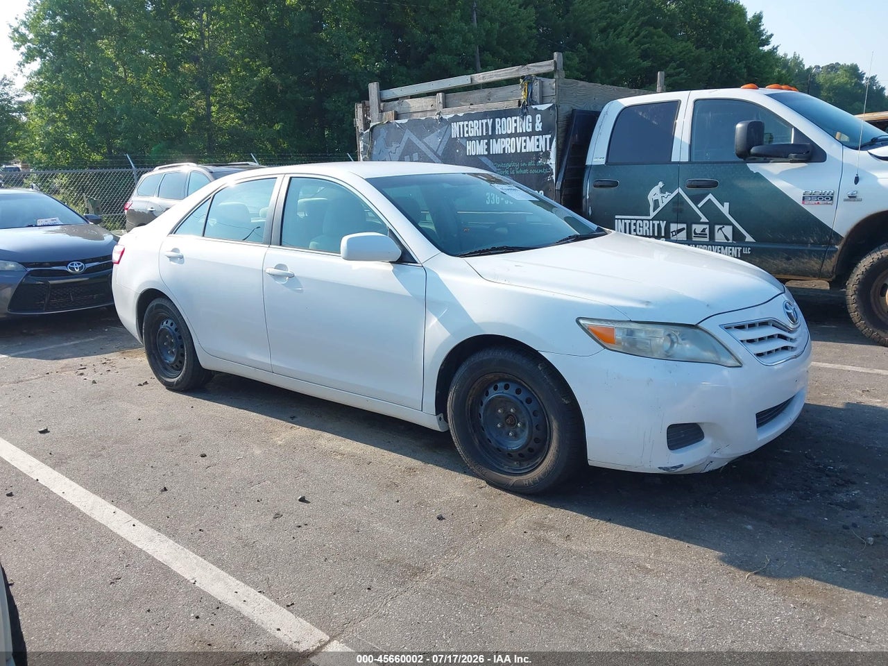 4T4BF3EK9BR****** · 2011 TOYOTA CAMRY LE