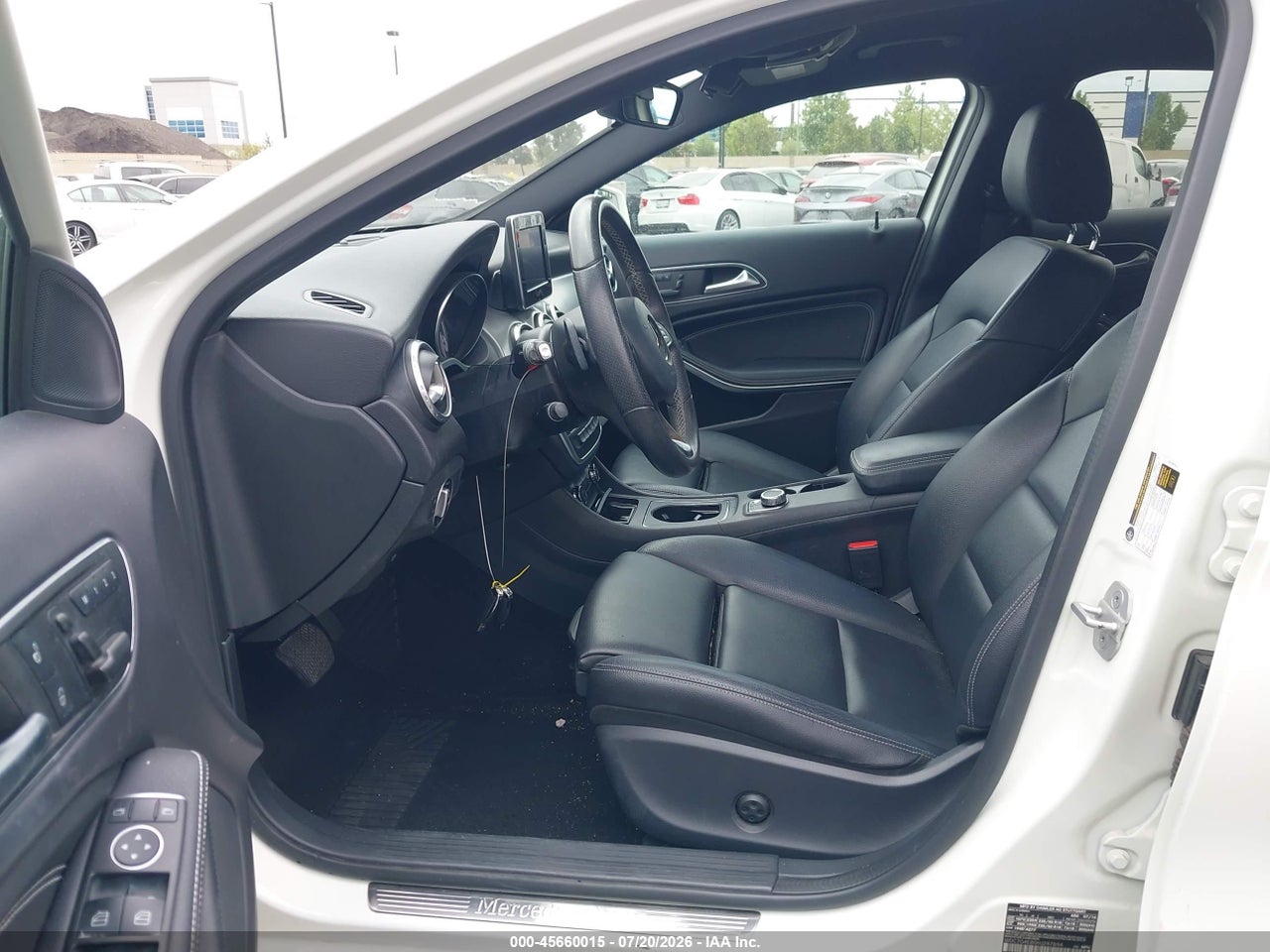 2017 MERCEDES-BENZ GLA 250   · 5/11