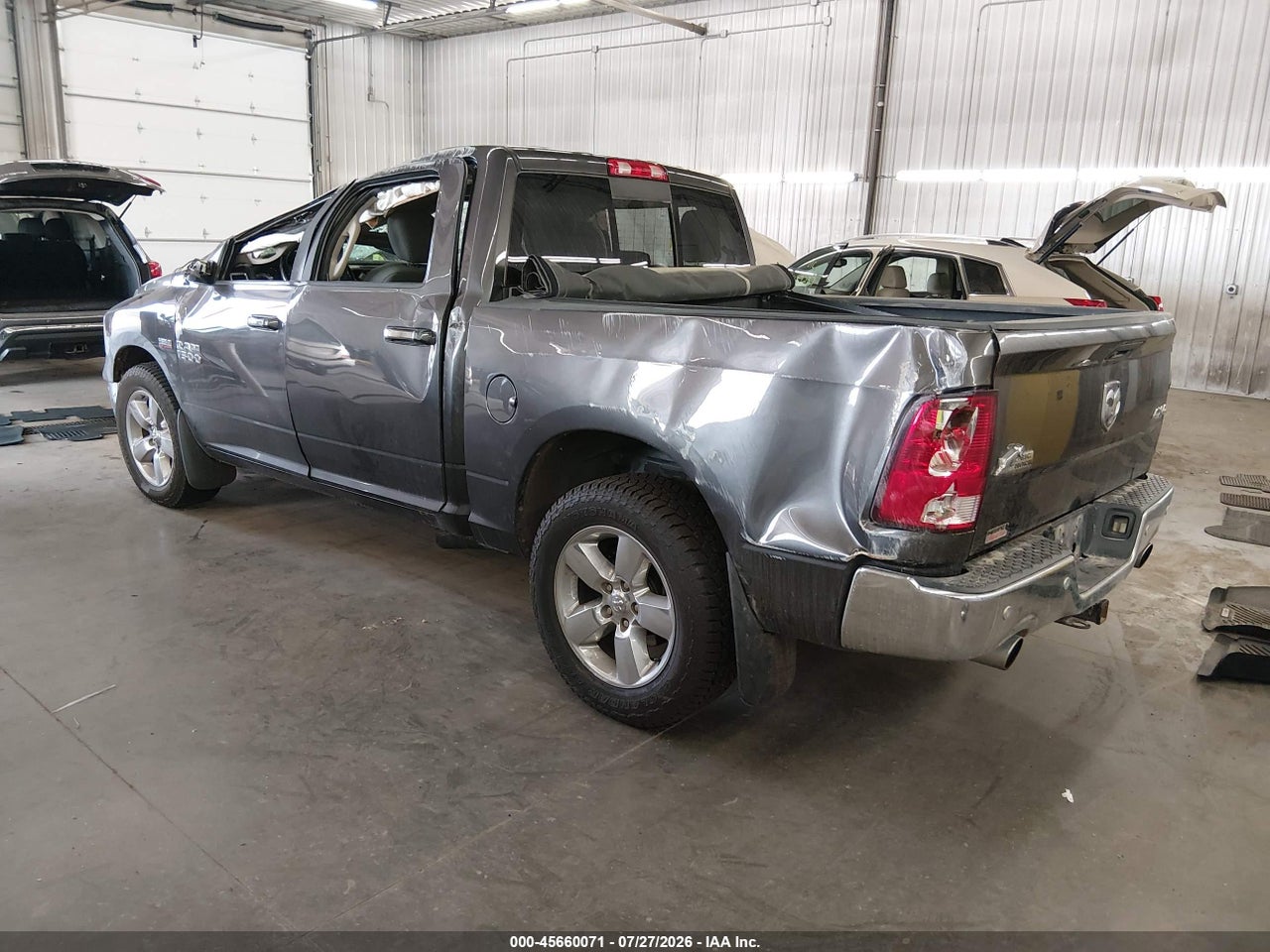 2016 RAM 1500 BIG HORN · 3/11