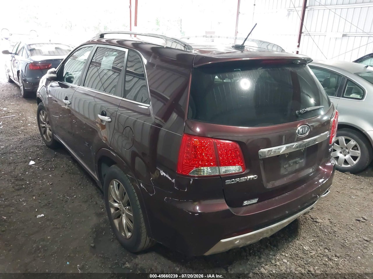 2011 KIA SORENTO SX V6 · 3/10
