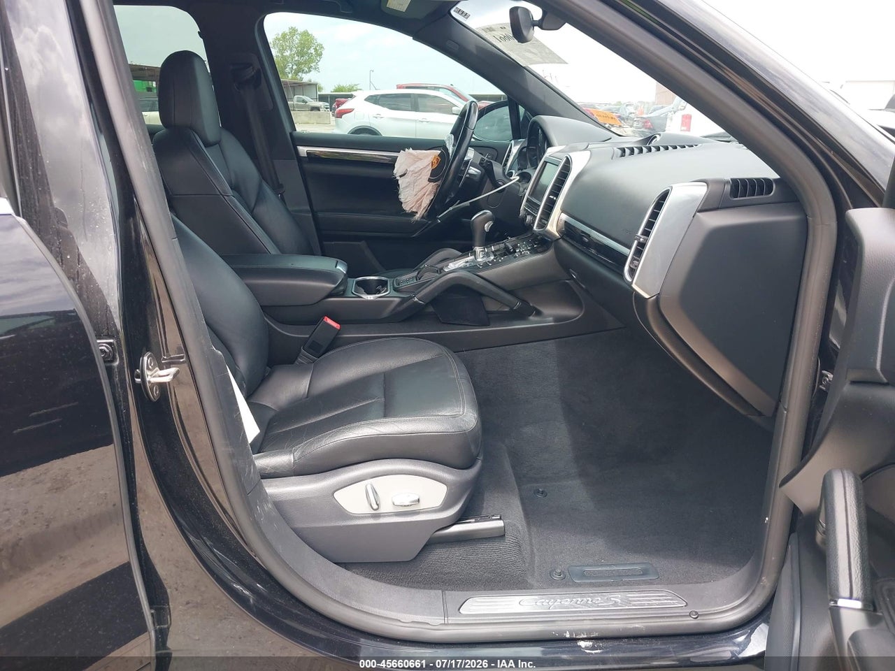 2015 PORSCHE CAYENNE S · 5/10