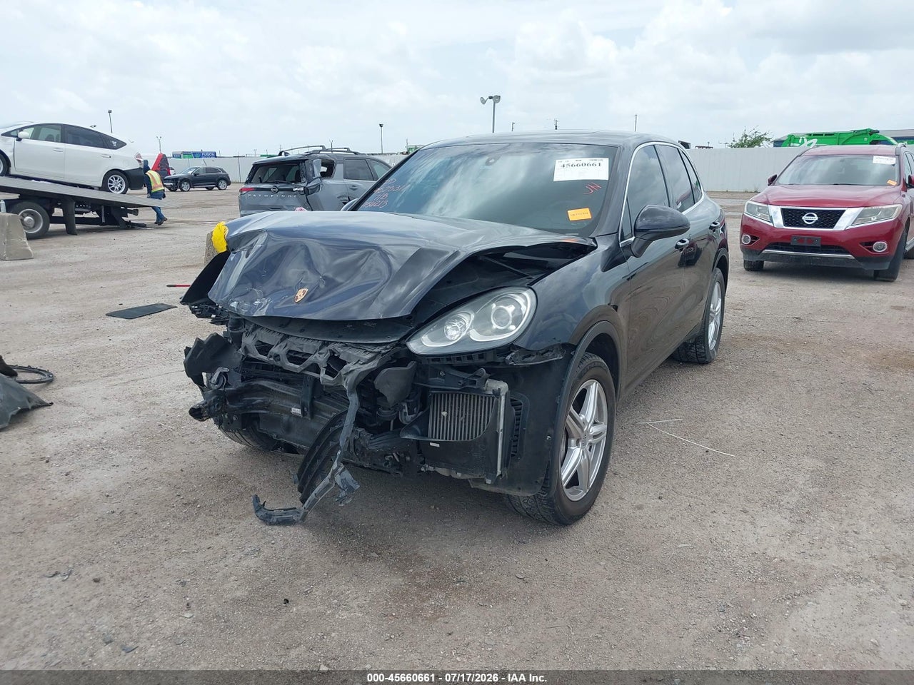 2015 PORSCHE CAYENNE S · 2/10