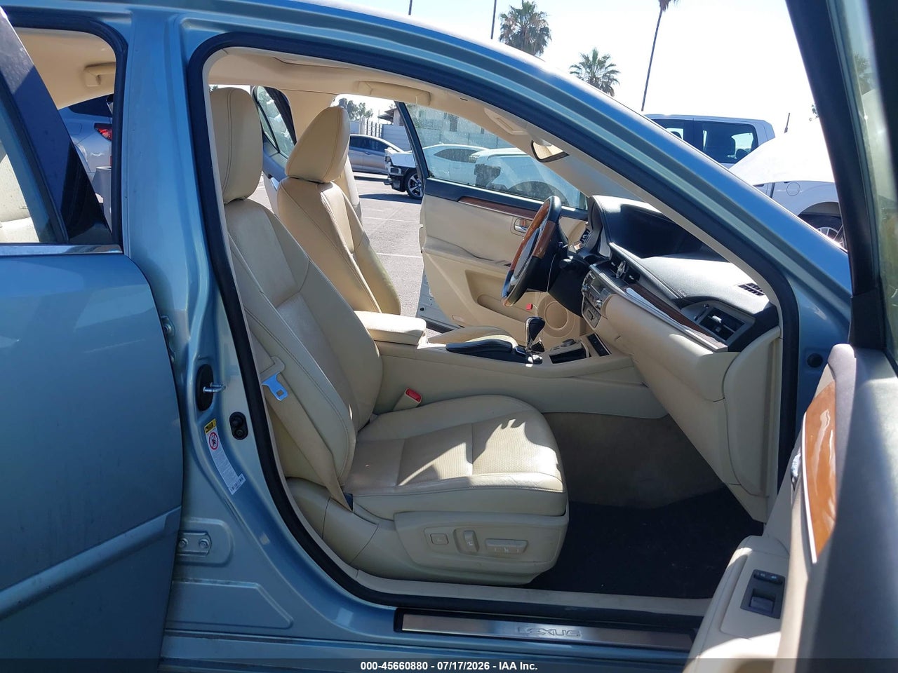 JTHBW1GG0D2****** · 2013 LEXUS ES 300H · 5/11