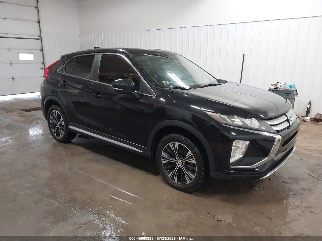 JA4AT5AA4KZ****** · 2019 MITSUBISHI ECLIPSE CROSS SE