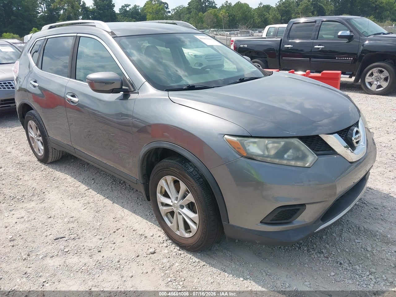 5N1AT2MM1GC****** · 2016 NISSAN ROGUE SV