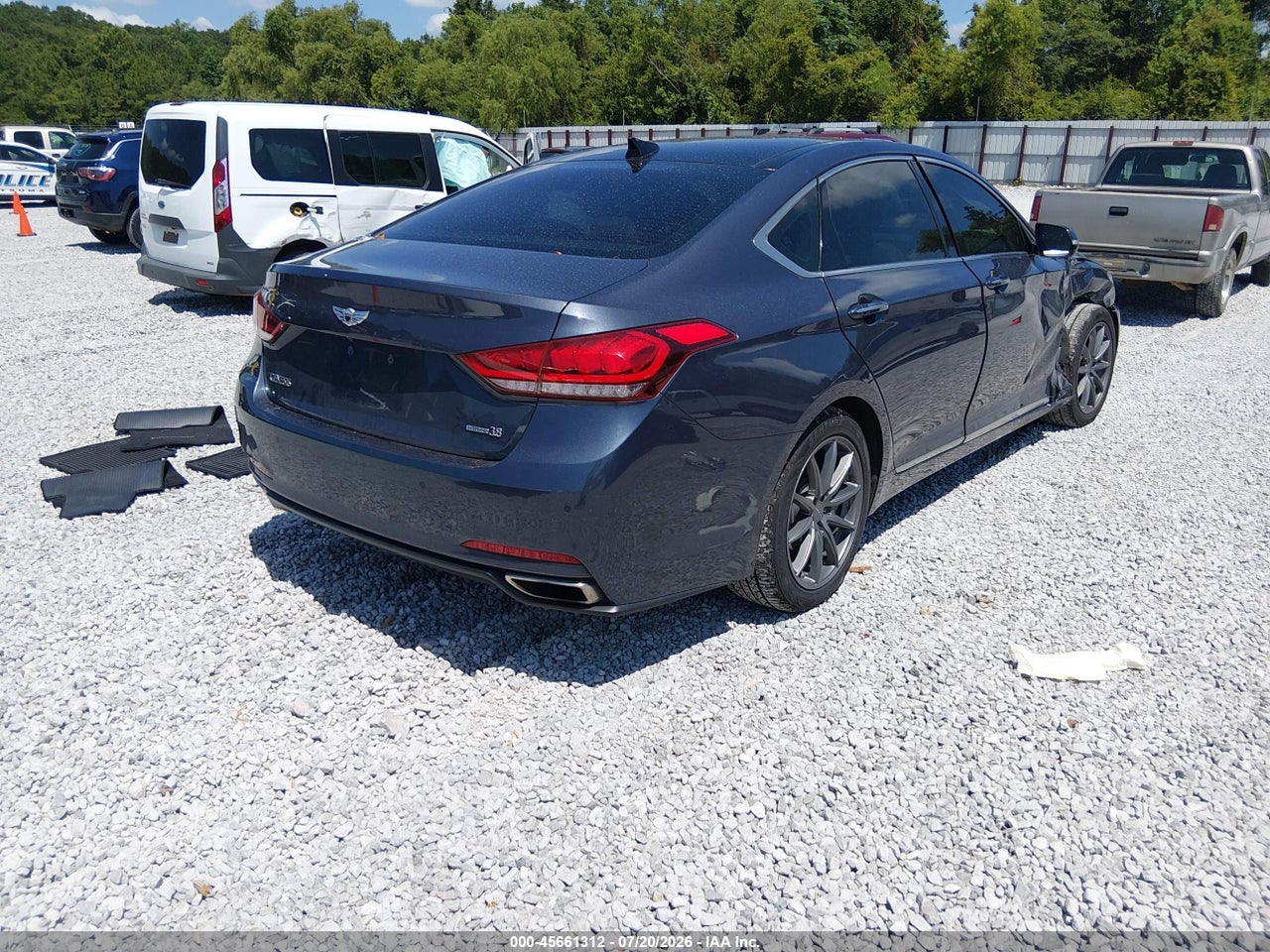 2015 HYUNDAI GENESIS 3.8 · 4/11
