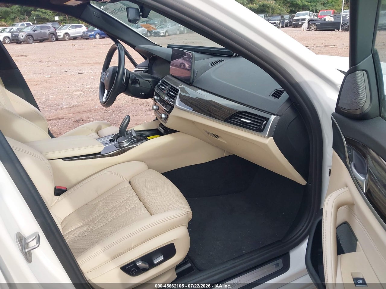 2021 BMW 530I   · 5/11