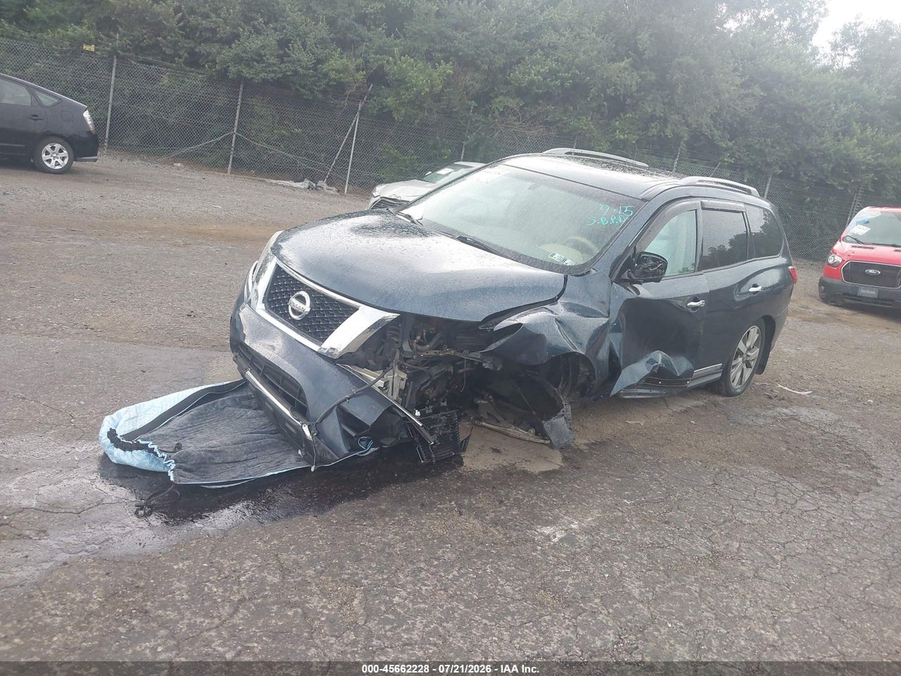 2014 NISSAN PATHFINDER PLATINUM · 2/11