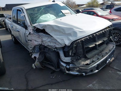 2016 RAM 1500 SLT