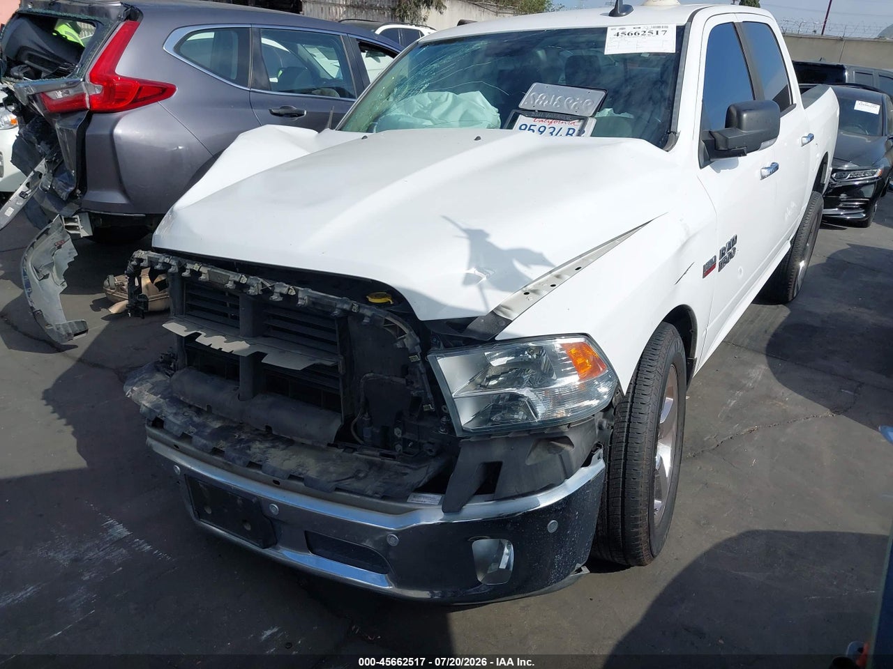 2016 RAM 1500 SLT · 2/11