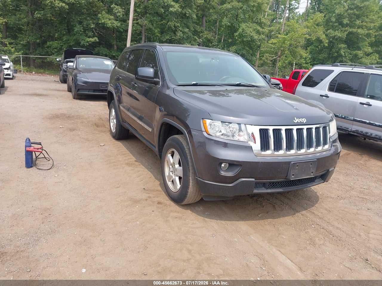 1C4RJFAG3DC****** · 2013 JEEP GRAND CHEROKEE LAREDO
