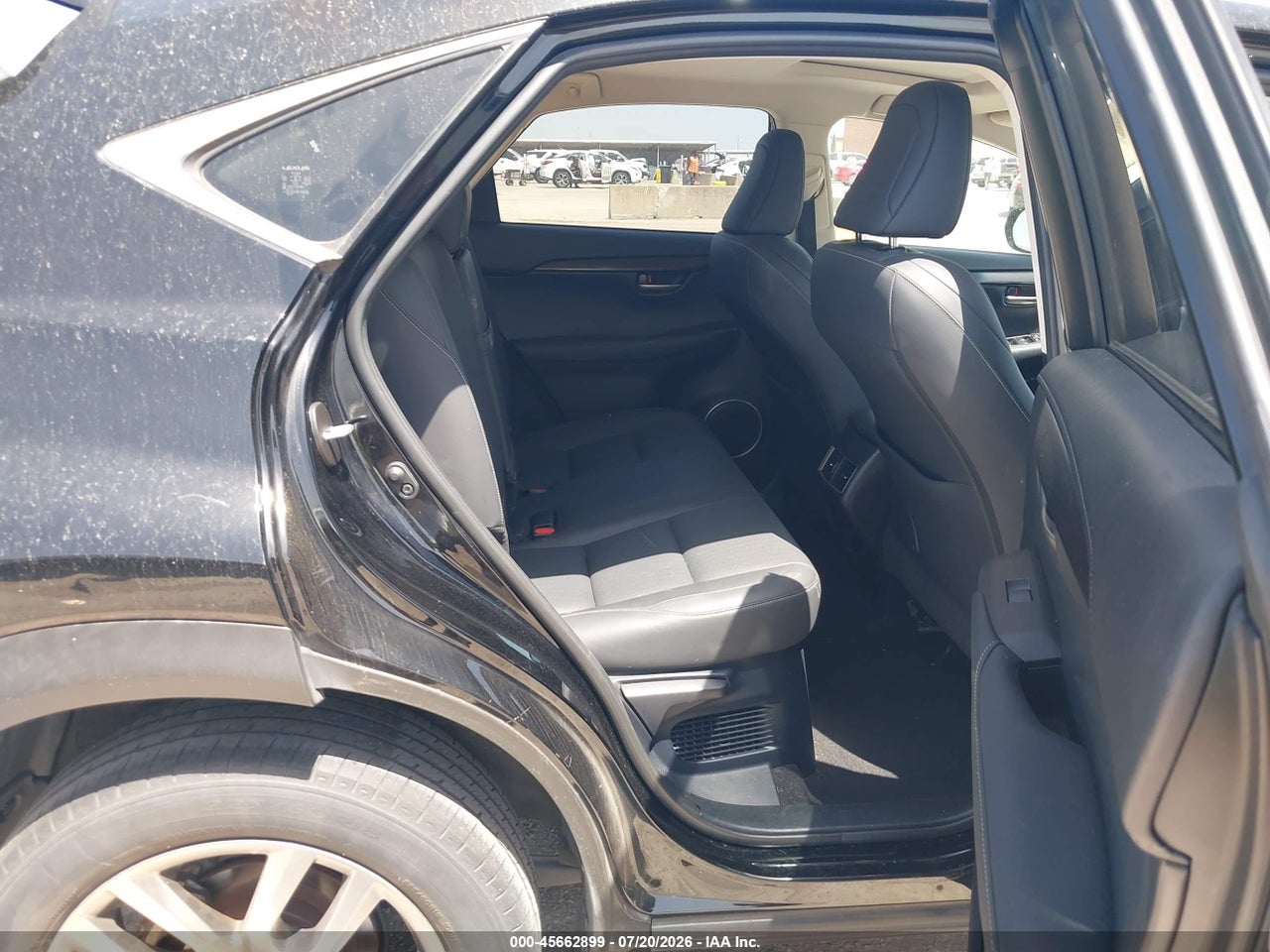 JTJYARBZ5F2****** · 2015 LEXUS NX 200T   · 8/11