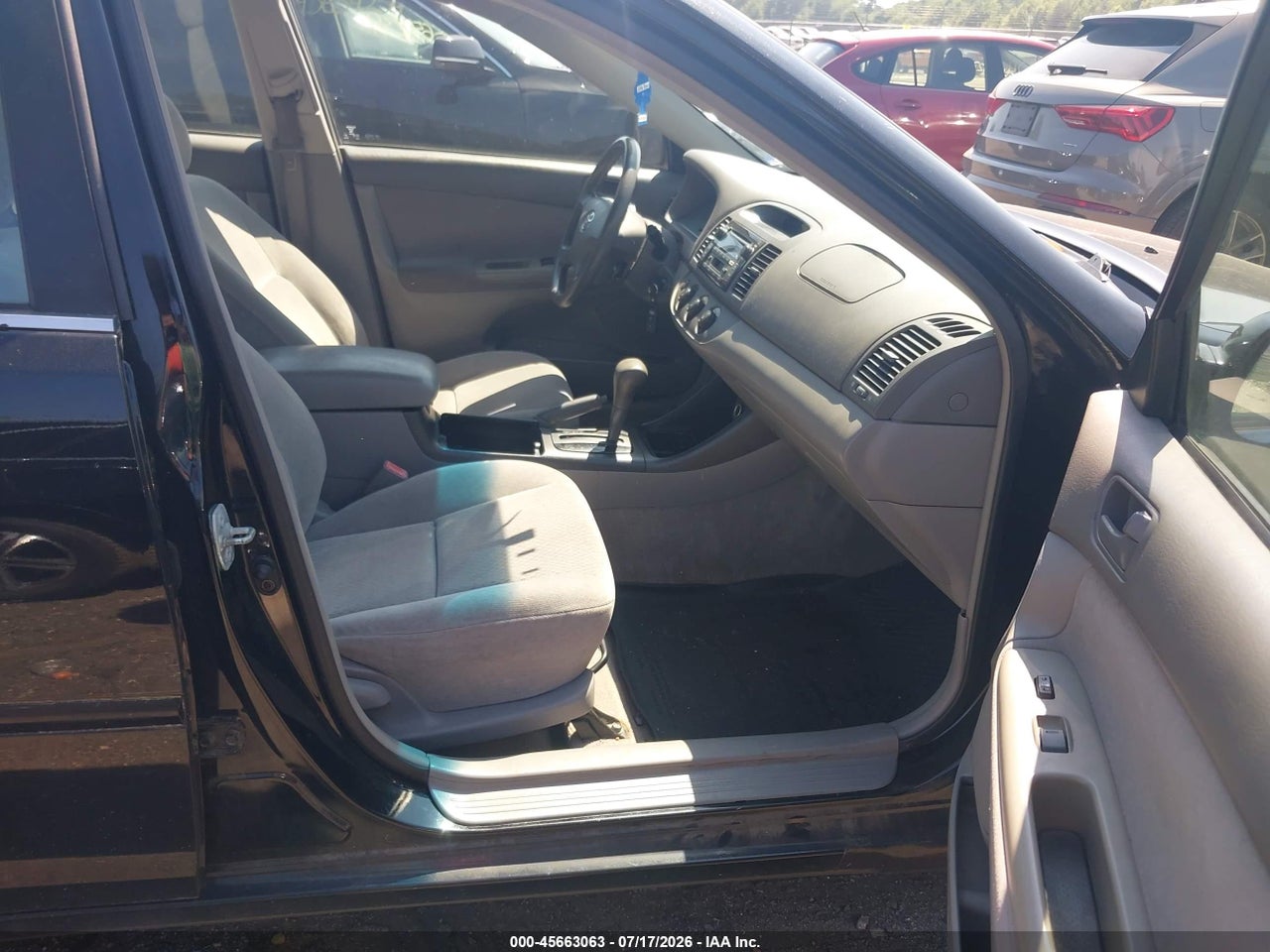 2003 TOYOTA CAMRY LE · 5/11