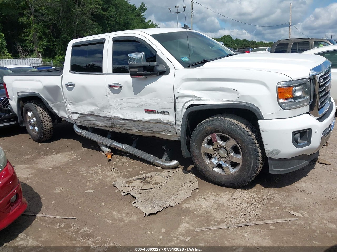 1GT12ZEG3FF****** · 2015 GMC SIERRA 2500HD AVAILABLE WIFI SLT