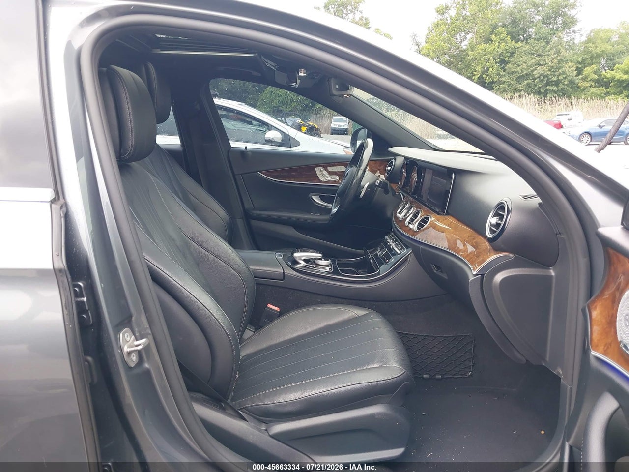 2017 MERCEDES-BENZ E 300 4MATIC · 5/11