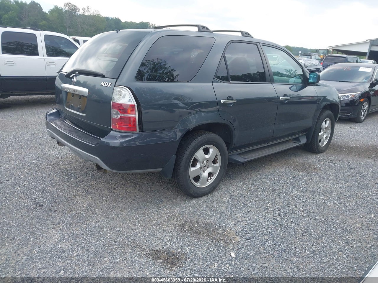2HNYD18275H****** · 2005 ACURA MDX   · 4/11