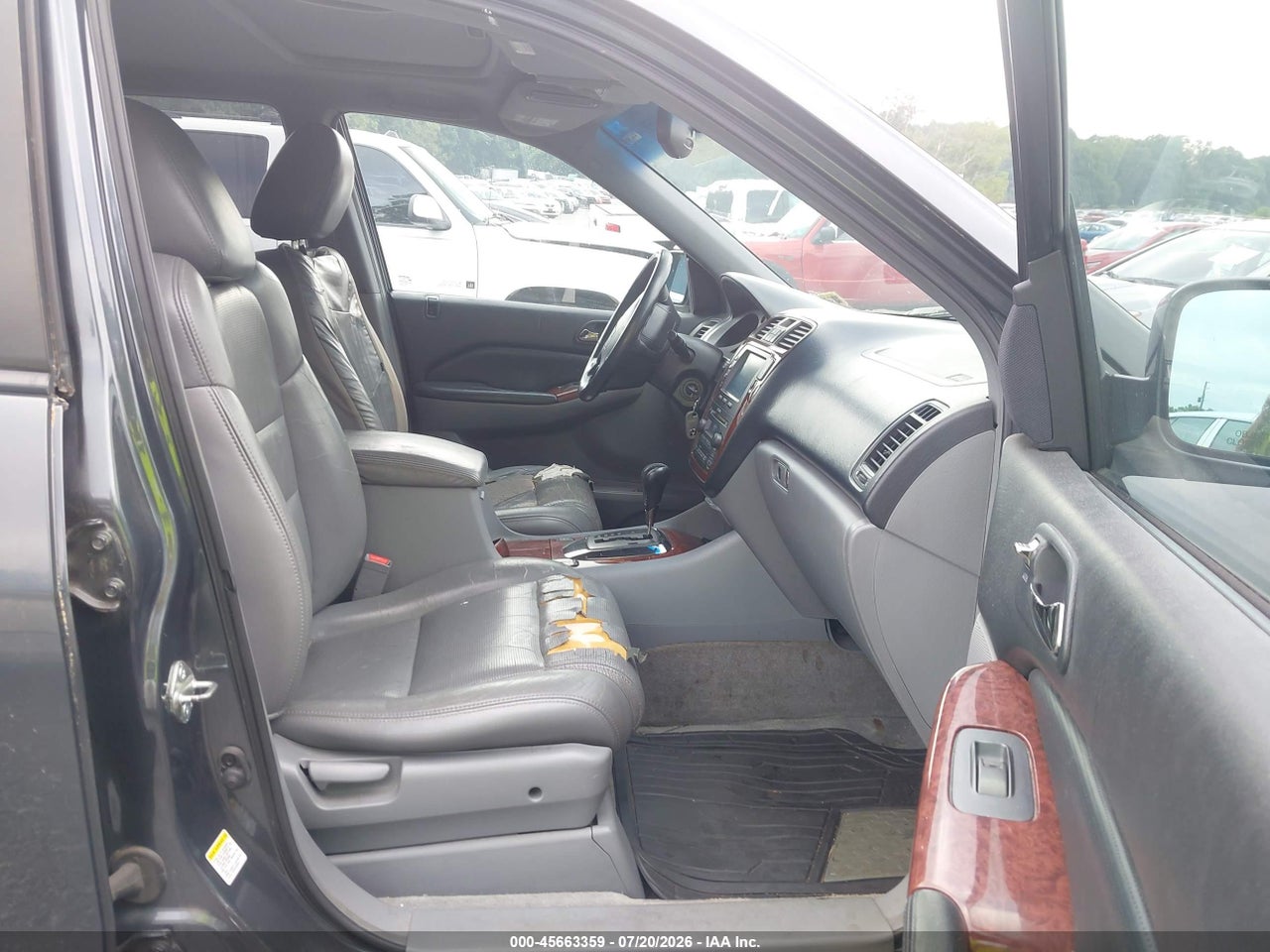 2HNYD18275H****** · 2005 ACURA MDX   · 5/11