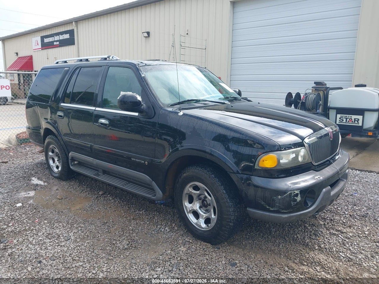 5LMPU28L9WL****** · 1998 LINCOLN NAVIGATOR