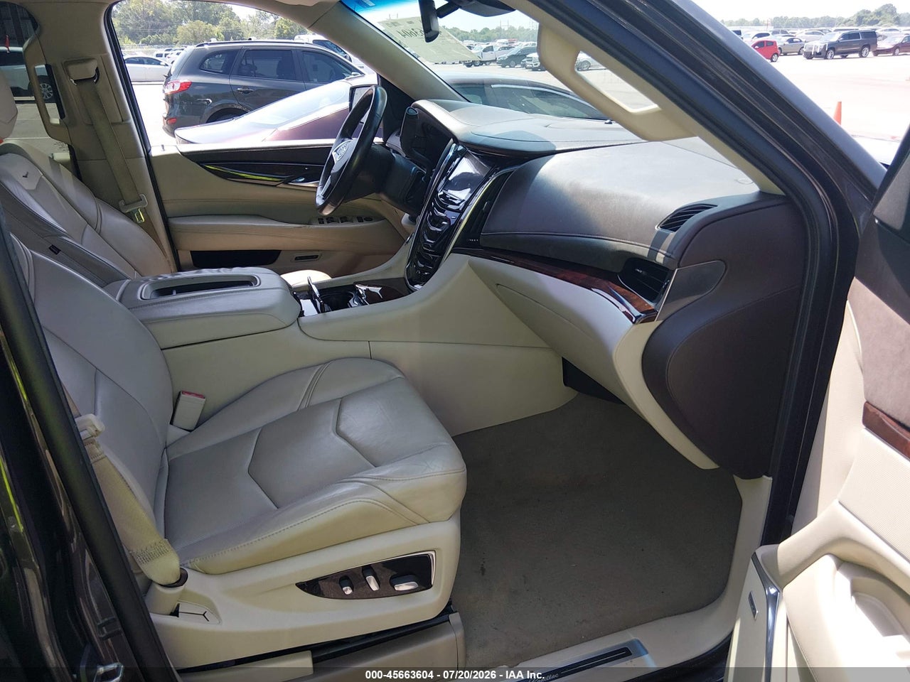 2015 CADILLAC ESCALADE PREMIUM · 5/11