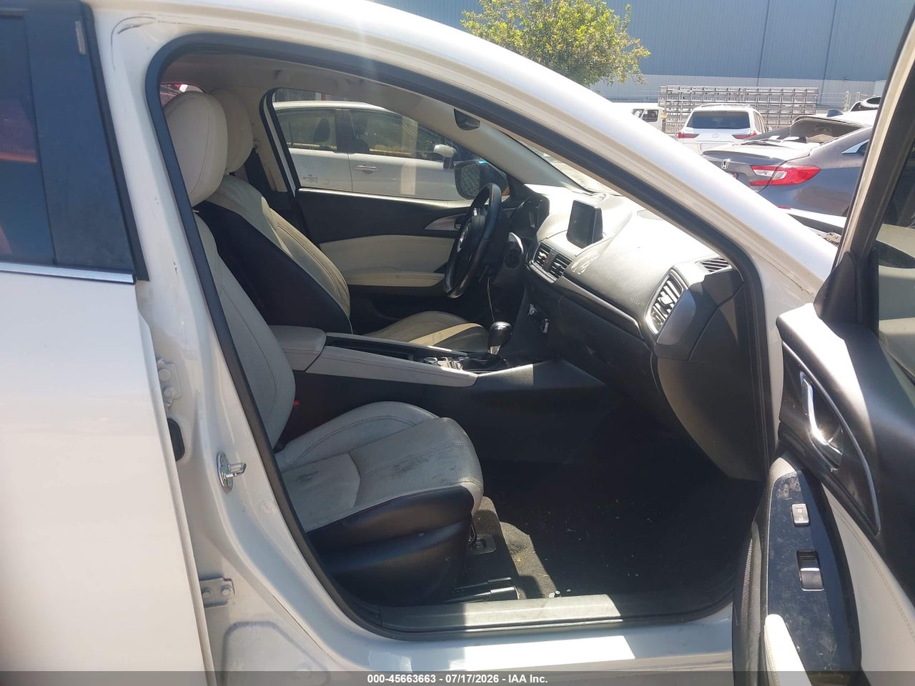 2017 MAZDA MAZDA3 GRAND TOURING · 5/11