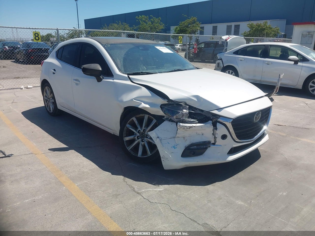 JM1BN1M30H1****** · 2017 MAZDA MAZDA3 GRAND TOURING