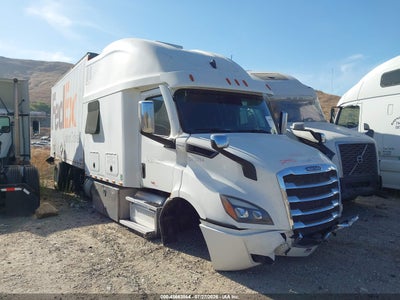 2020 FREIGHTLINER NEW CASCADIA 116
