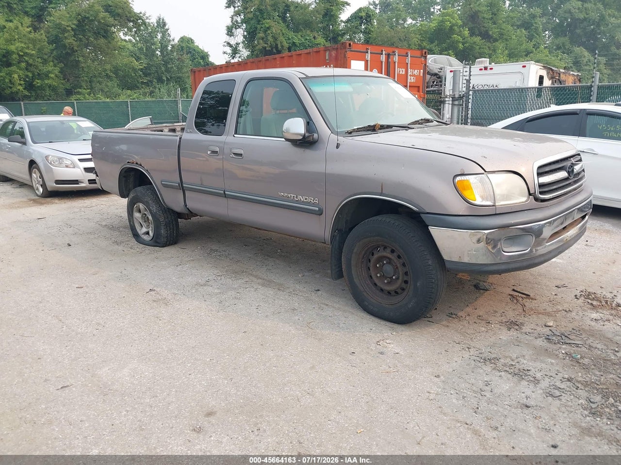 5TBBN44182S****** · 2002 TOYOTA TUNDRA SR5