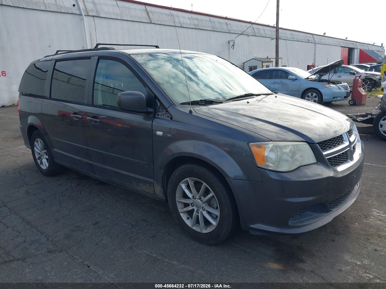 2C4RDGCG4GR****** · 2016 DODGE GRAND CARAVAN SXT