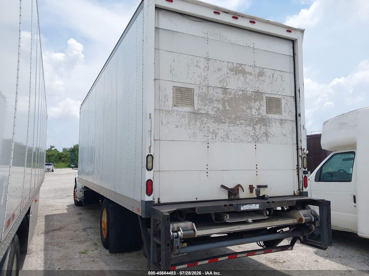 1FVACWDT2CD****** · 2012 FREIGHTLINER M2 106 MEDIUM DUTY · 3/11