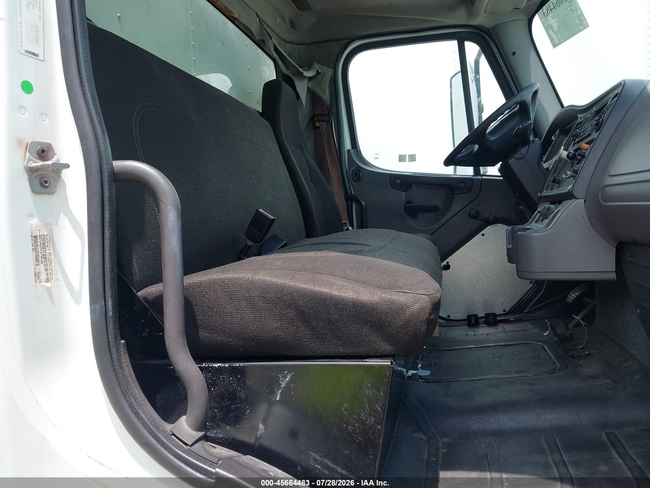 1FVACWDT2CD****** · 2012 FREIGHTLINER M2 106 MEDIUM DUTY · 8/11