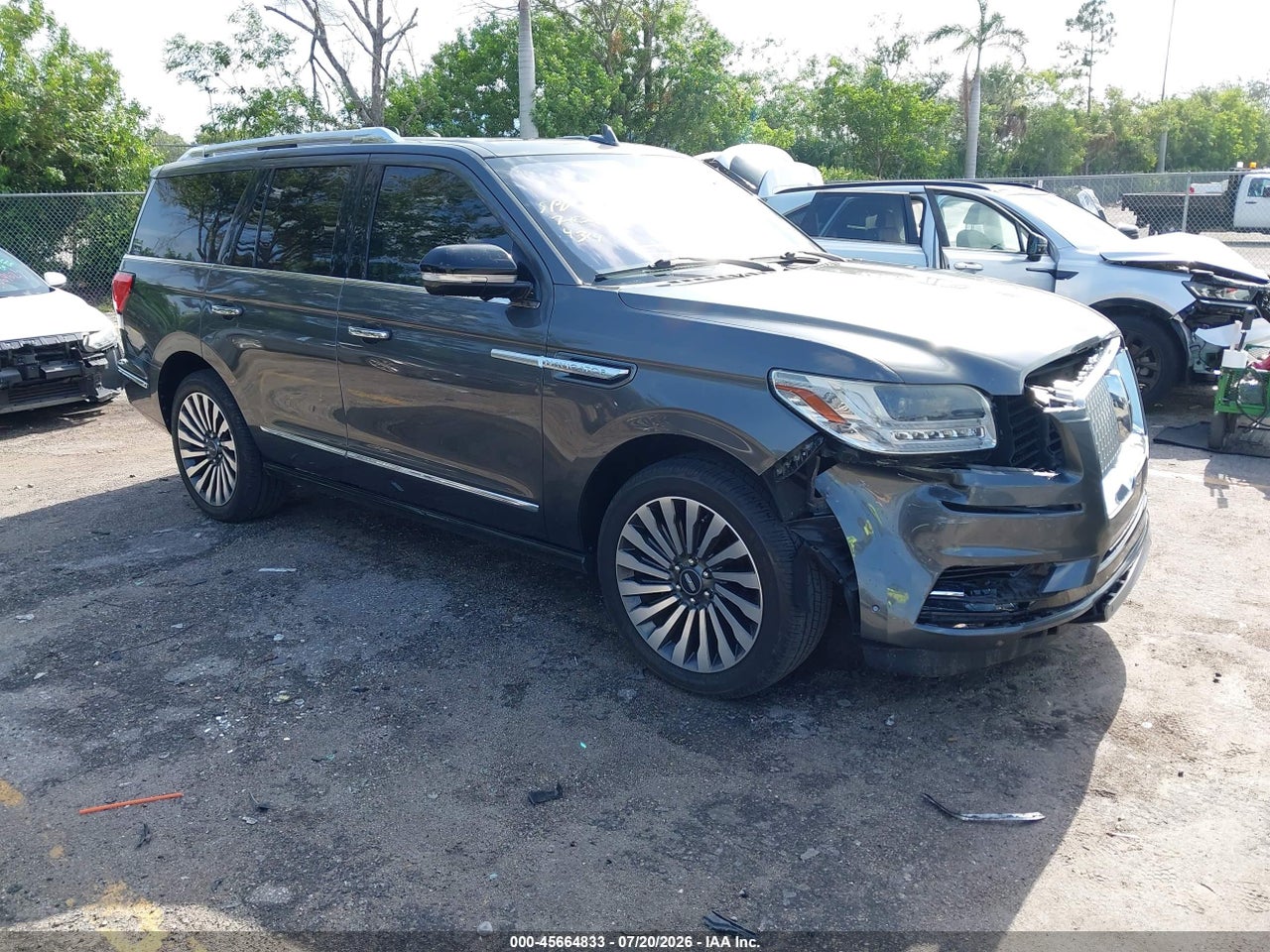 5LMJJ2LT6JE****** · 2018 LINCOLN NAVIGATOR RESERVE