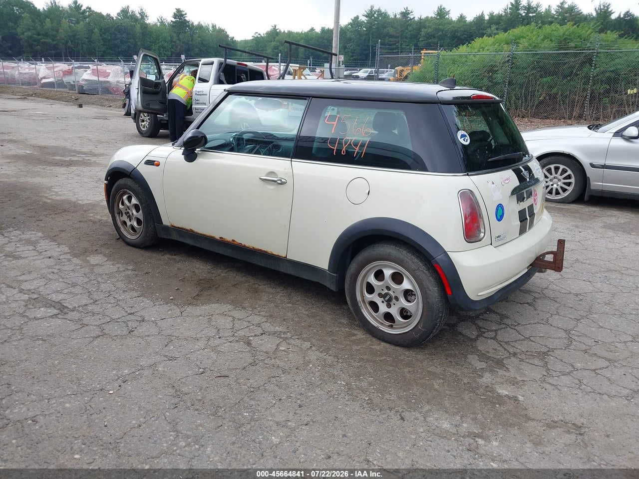 2005 MINI COOPER   · 3/11