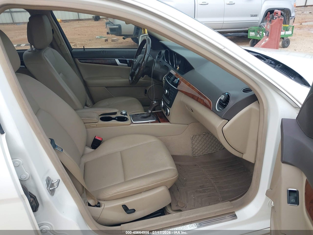 2012 MERCEDES-BENZ C 250 LUXURY · 5/11