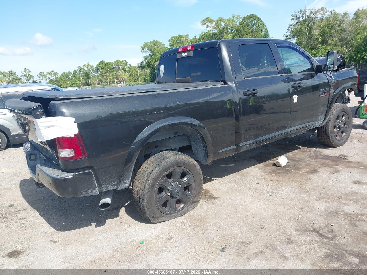 2016 RAM 2500 LARAMIE · 4/11