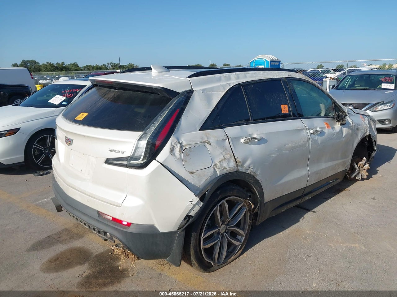 2019 CADILLAC XT4 SPORT · 4/11
