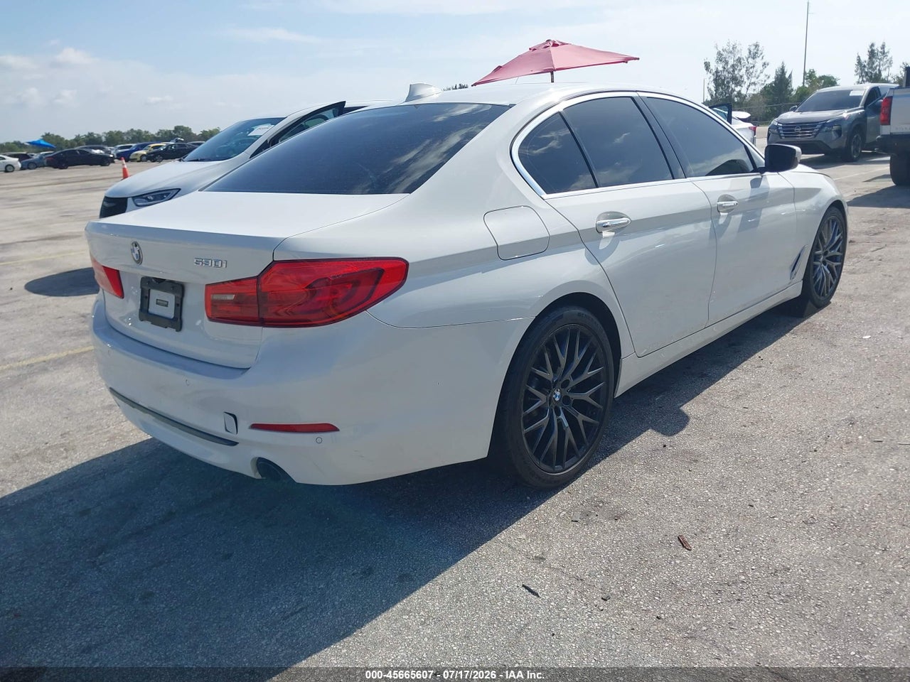 2018 BMW 530I   · 4/11