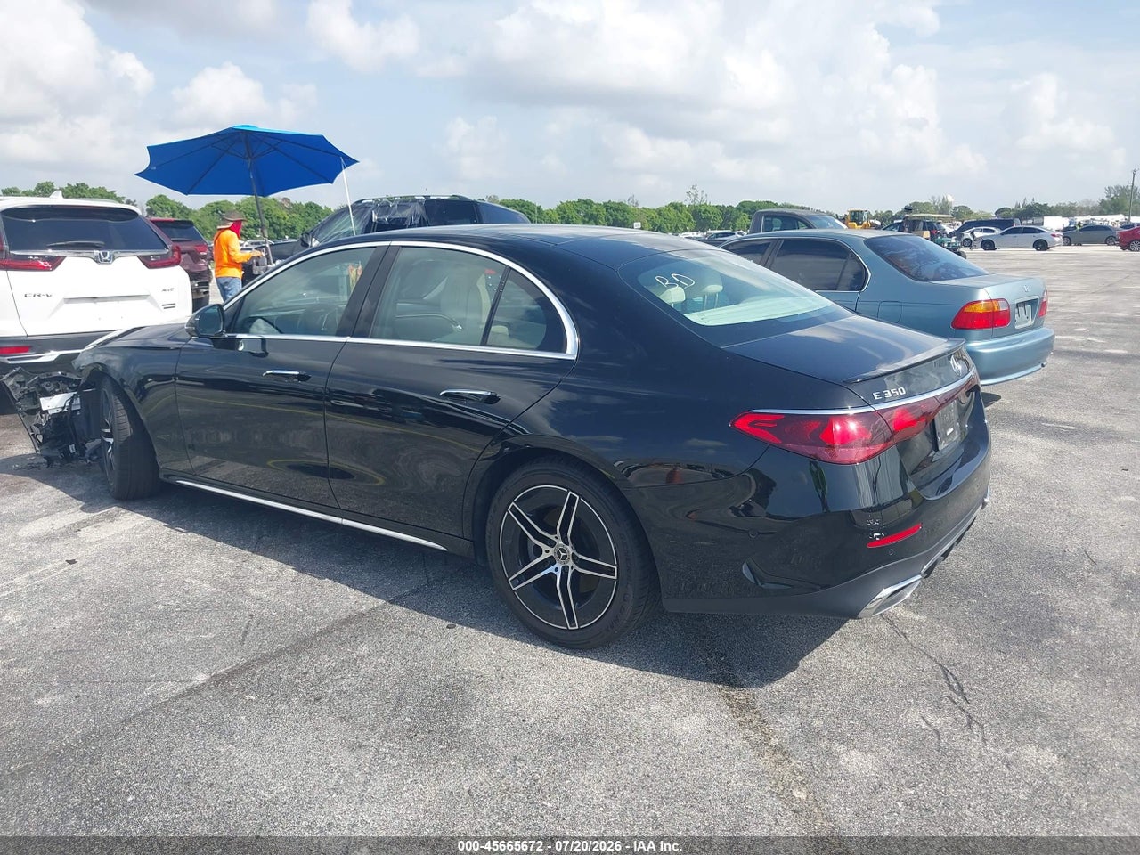 2025 MERCEDES-BENZ E 350 · 3/11