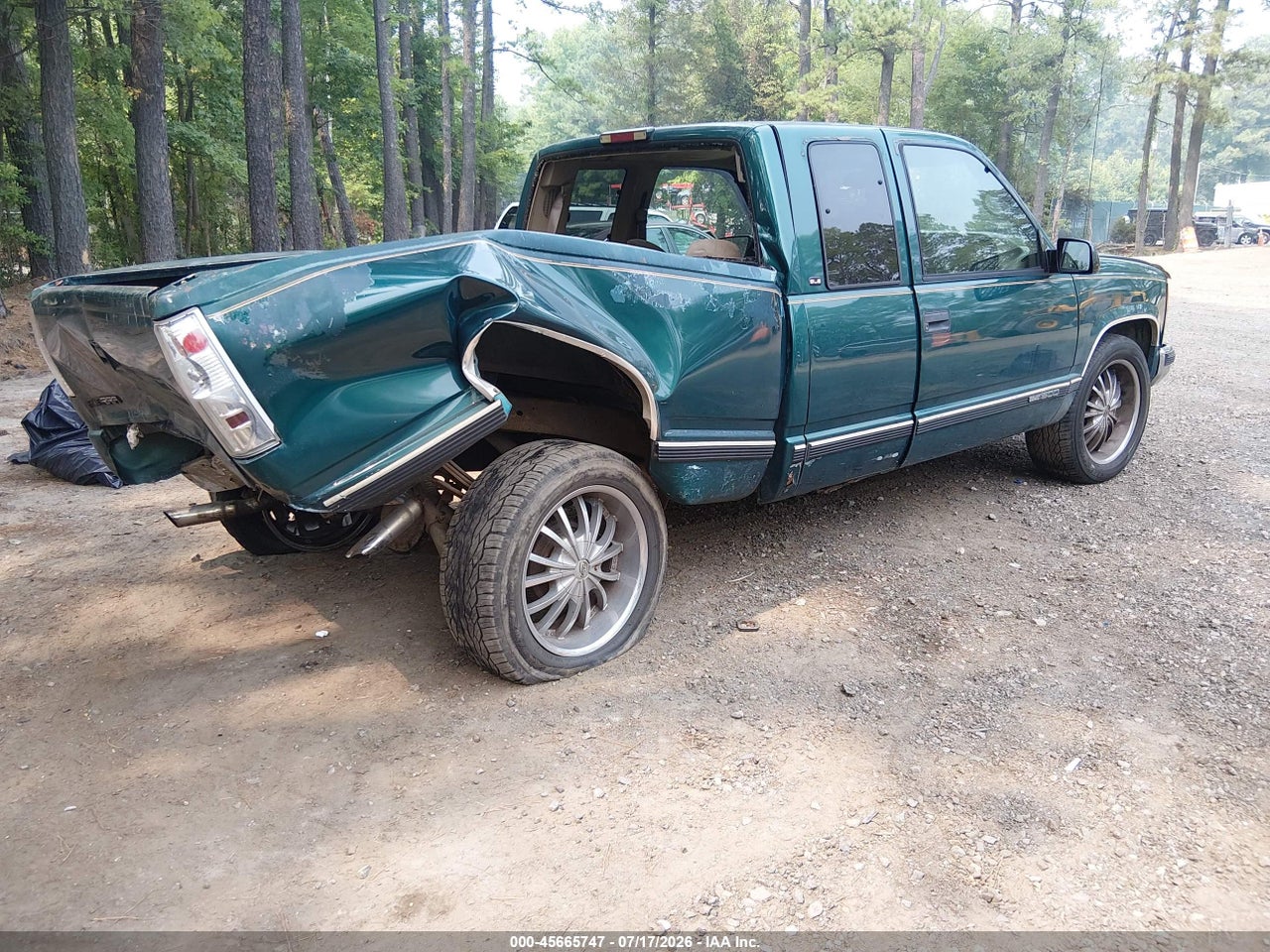 1997 GMC SIERRA 1500 SL WIDESIDE · 4/10