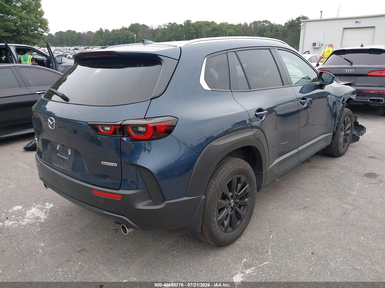 2025 MAZDA CX-50 2.5 S PREMIUM PACKAGE · 4/11