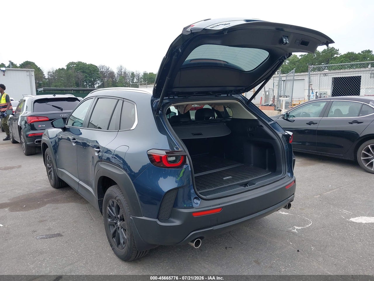 2025 MAZDA CX-50 2.5 S PREMIUM PACKAGE · 3/11