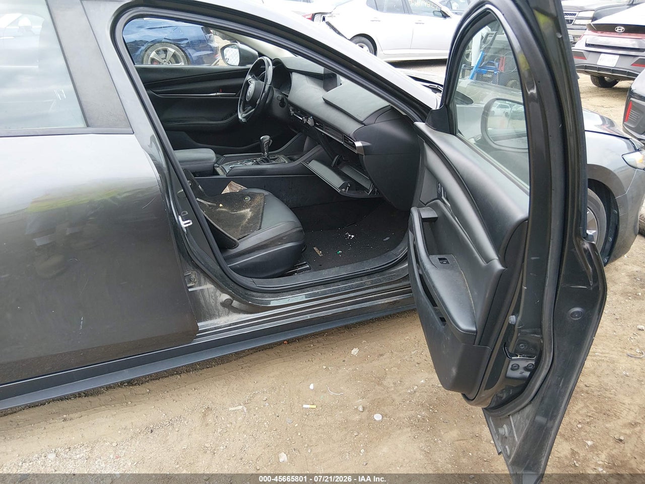 2020 MAZDA MAZDA3 SELECT PACKAGE · 5/11
