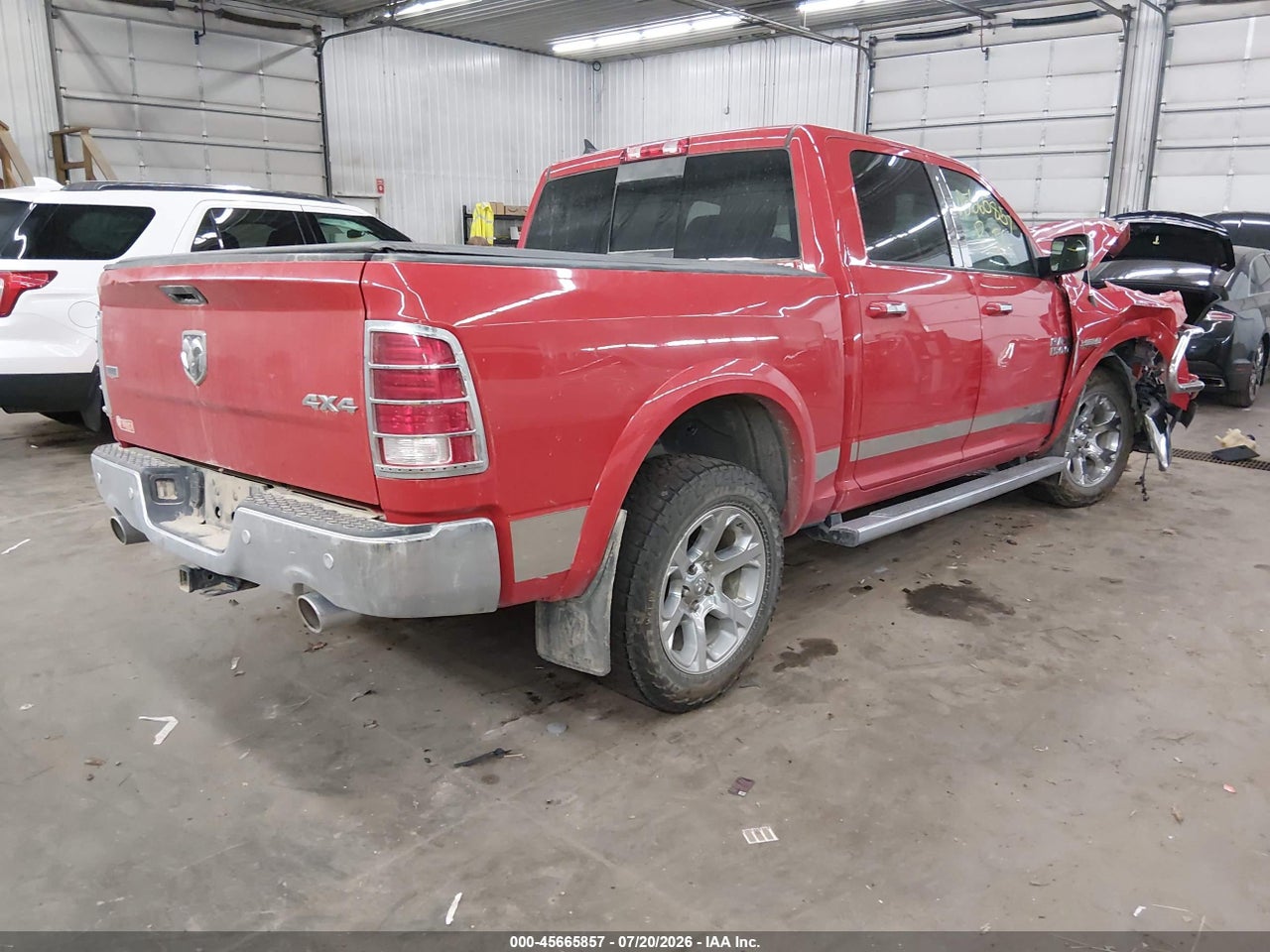2015 RAM 1500 LARAMIE · 4/11