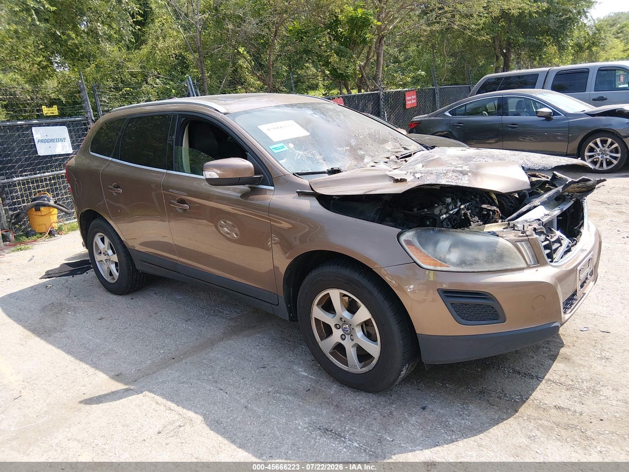 YV4952DL0C2****** · 2012 VOLVO XC60 3.2/3.2 PLATINUM/3.2 PREMIER/3.2 PREMIER PLUS