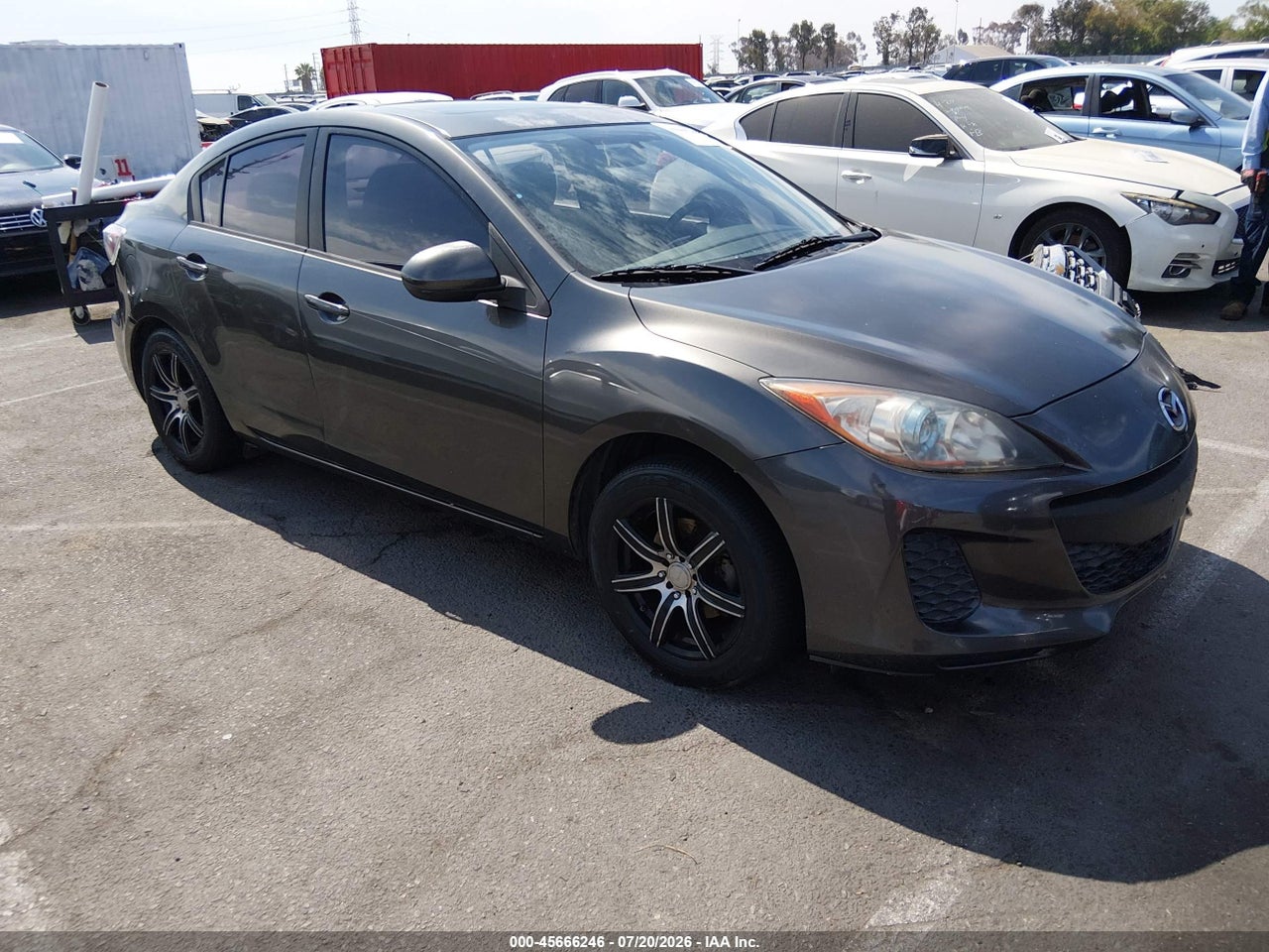 JM1BL1W84C1****** · 2012 MAZDA MAZDA3 I GRAND TOURING