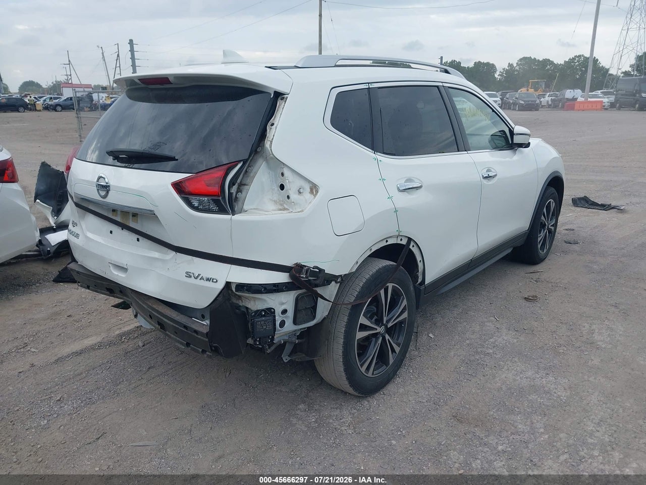 2020 NISSAN ROGUE SV INTELLIGENT AWD · 4/11