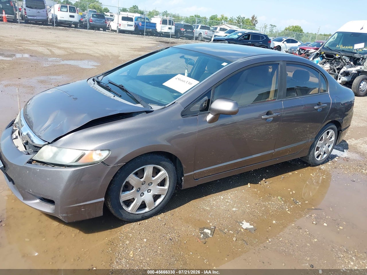 2010 HONDA CIVIC LX · 2/11