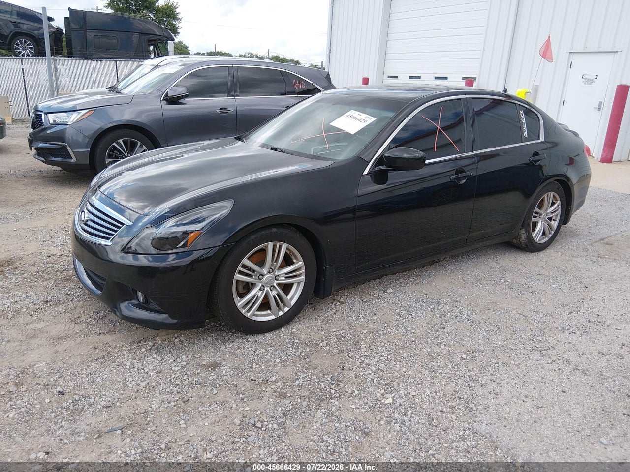 2013 INFINITI G37X · 2/11