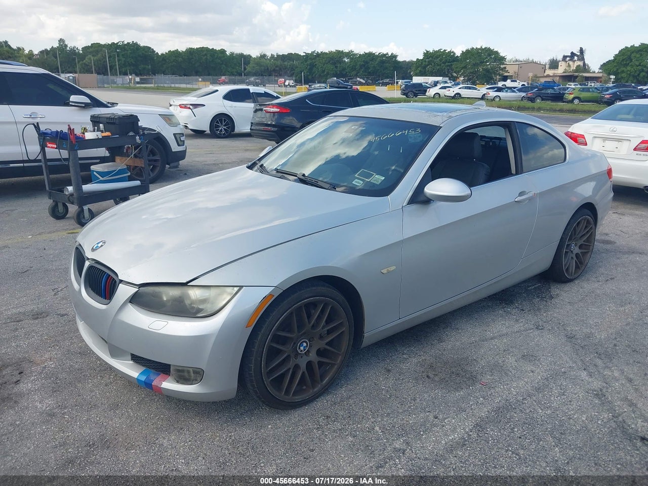 2008 BMW 335XI   · 2/11