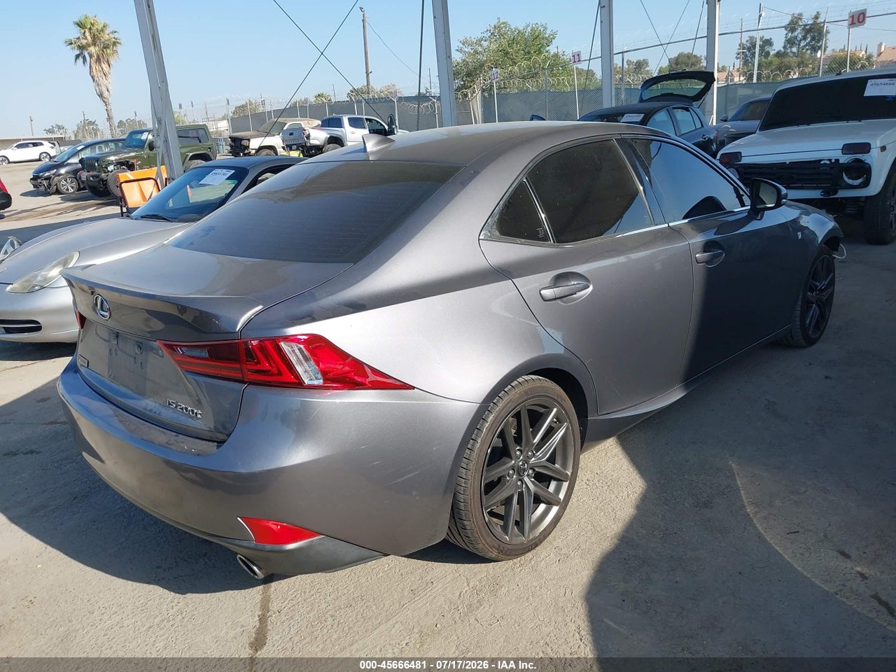 2016 LEXUS IS 200T · 4/11