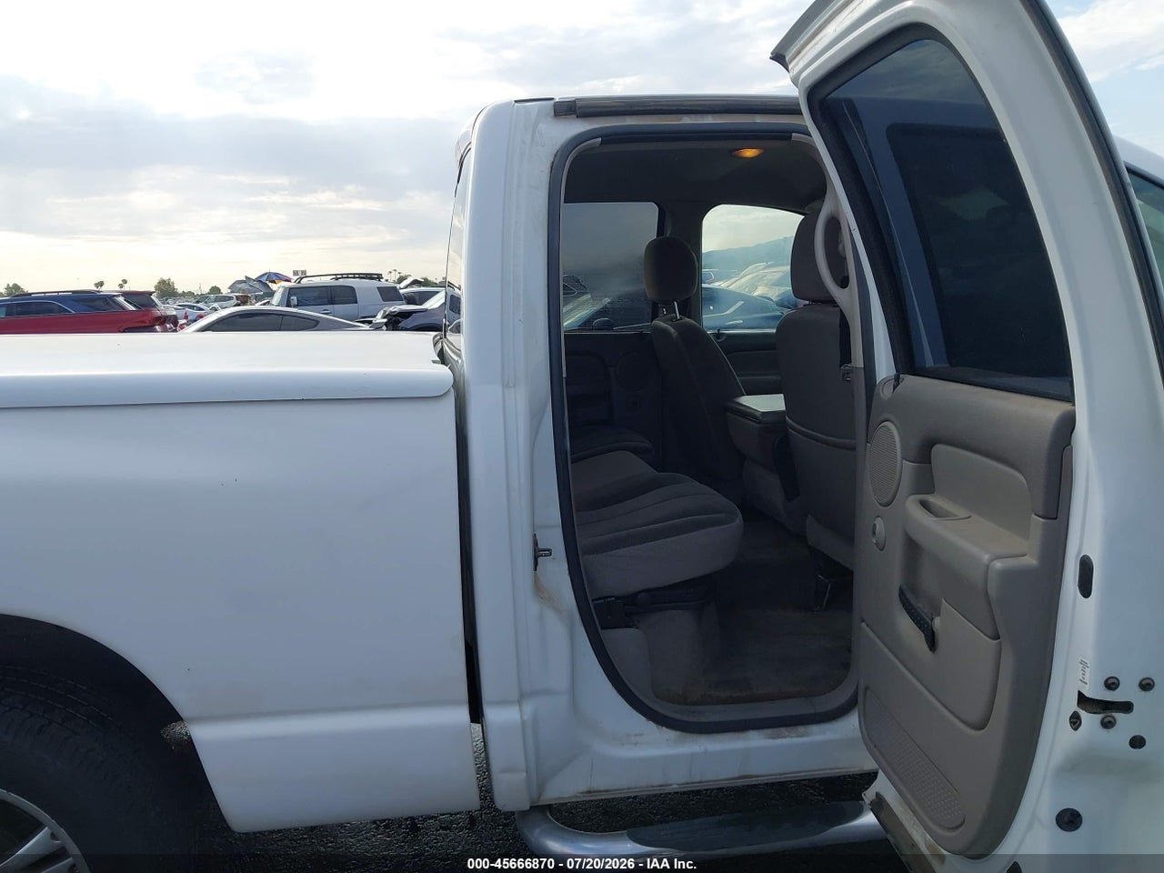 3D7HA18ZX2G****** · 2002 DODGE RAM 1500 ST · 8/10